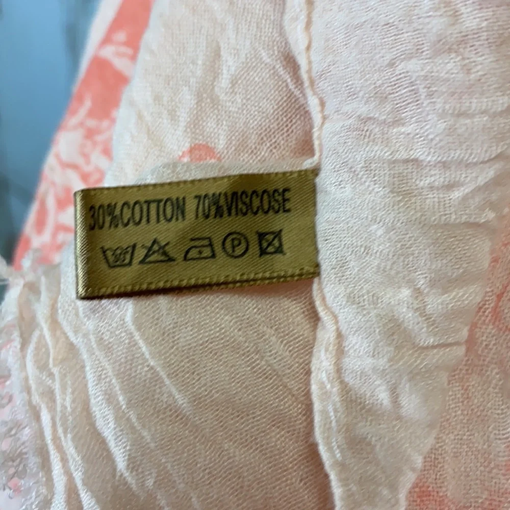 Two Toned Peach Colored Scarf